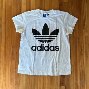 Adidas women’s tshirt